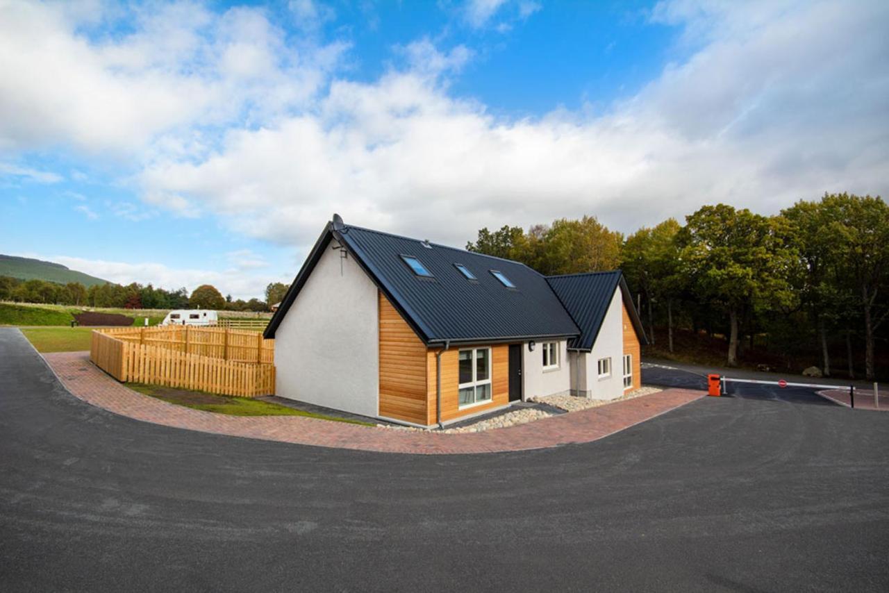 Oakwood Villa Aviemore Eksteriør billede